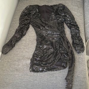 Black sequins dress,worn once 10/10 condition